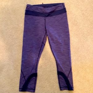 Lululemon light weight Crop leggings